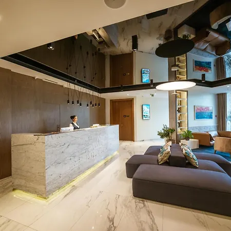 Imperial Conference & Hotel